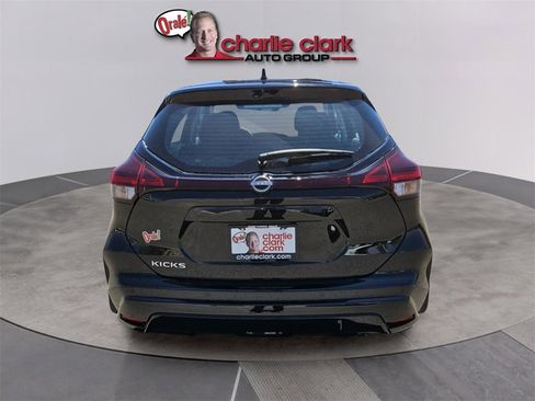 New 2025 Nissan Kicks Play S image 5