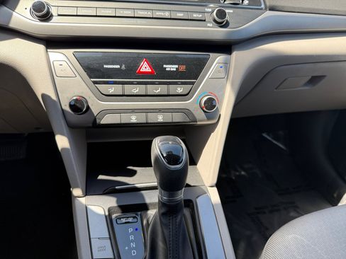 Used 2018 Hyundai Elantra SEL FWD image 13