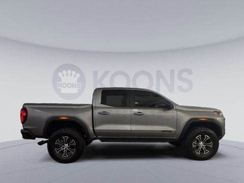 Used 2023 GMC Canyon AT4 w/ AT4 Premium Package AWD/4WD image 8
