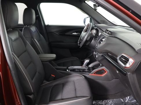 Used 2022 Chevrolet TrailBlazer RS FWD image 17