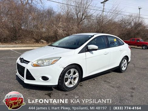 Used 2014 Ford Focus SE image 1