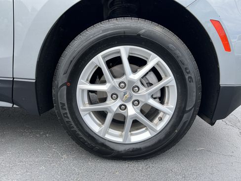 Used 2024 Chevrolet Equinox LT AWD/4WD image 10