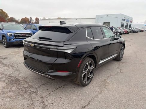 New 2026 Chevrolet Equinox EV LT image 6