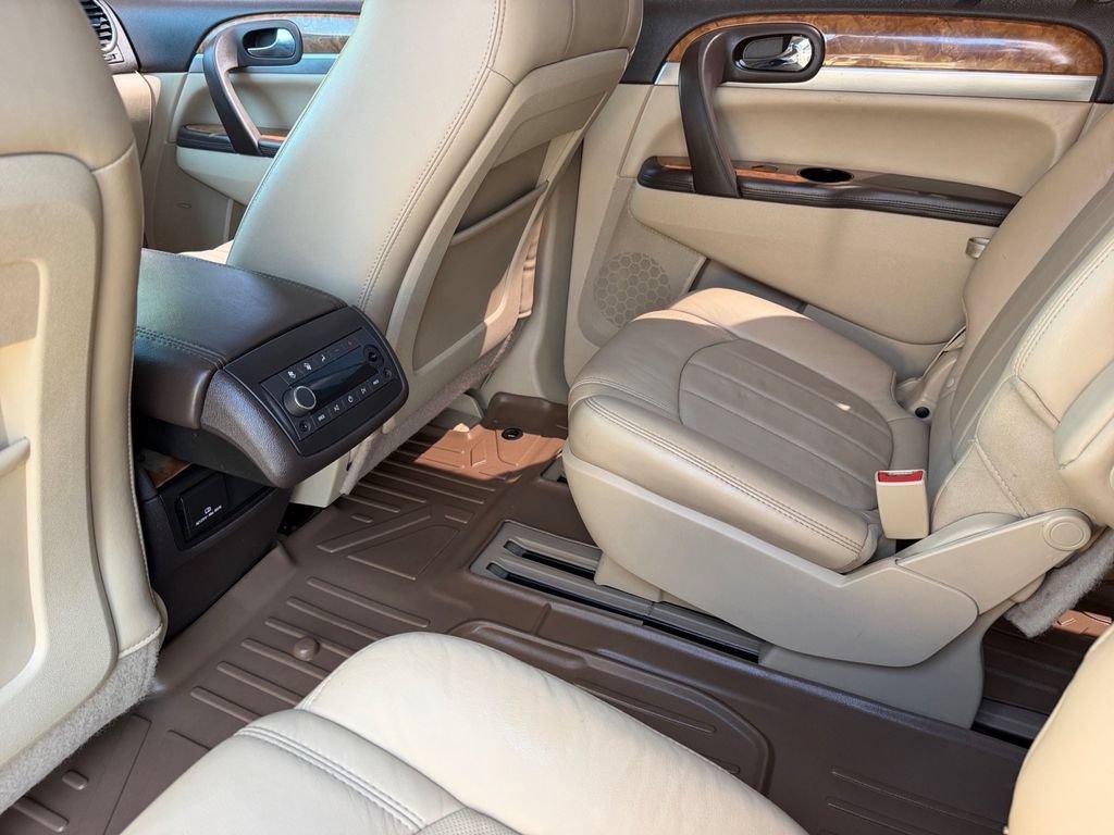 Used 2012 Buick Enclave Premium FWD image 16