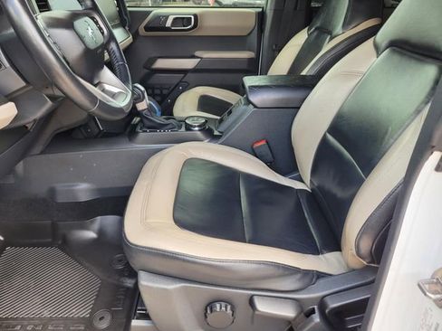 Used 2022 Ford Bronco Wildtrak image 14