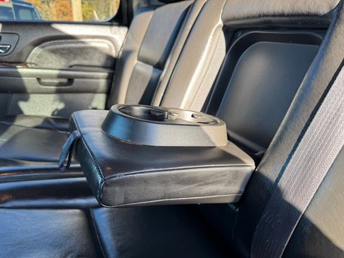 Used 2011 GMC Sierra 3500 Denali image 23