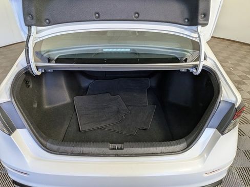 Used 2023 Honda Accord Sport image 11