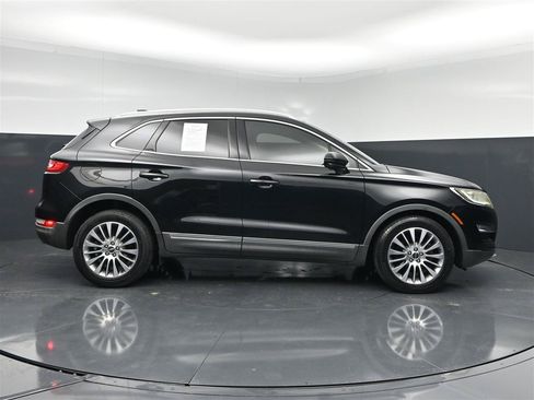 Used 2018 Lincoln MKC Reserve w/ Lincoln MKC Climate Package FWD image 4