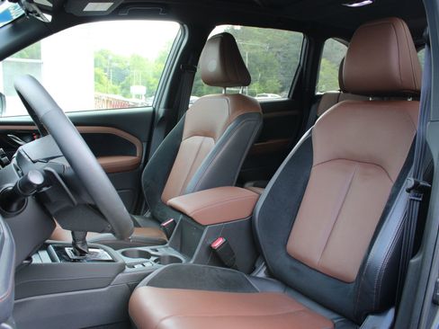 Used 2025 Subaru Forester Touring AWD/4WD image 14