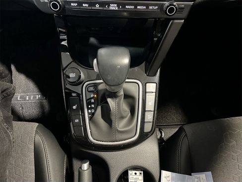 Used 2024 Kia Seltos S image 17