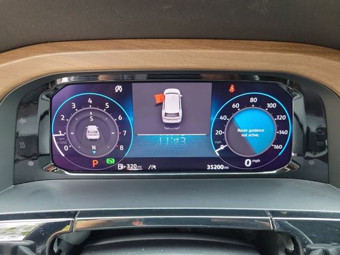 Used 2024 Volkswagen Atlas SE image 22