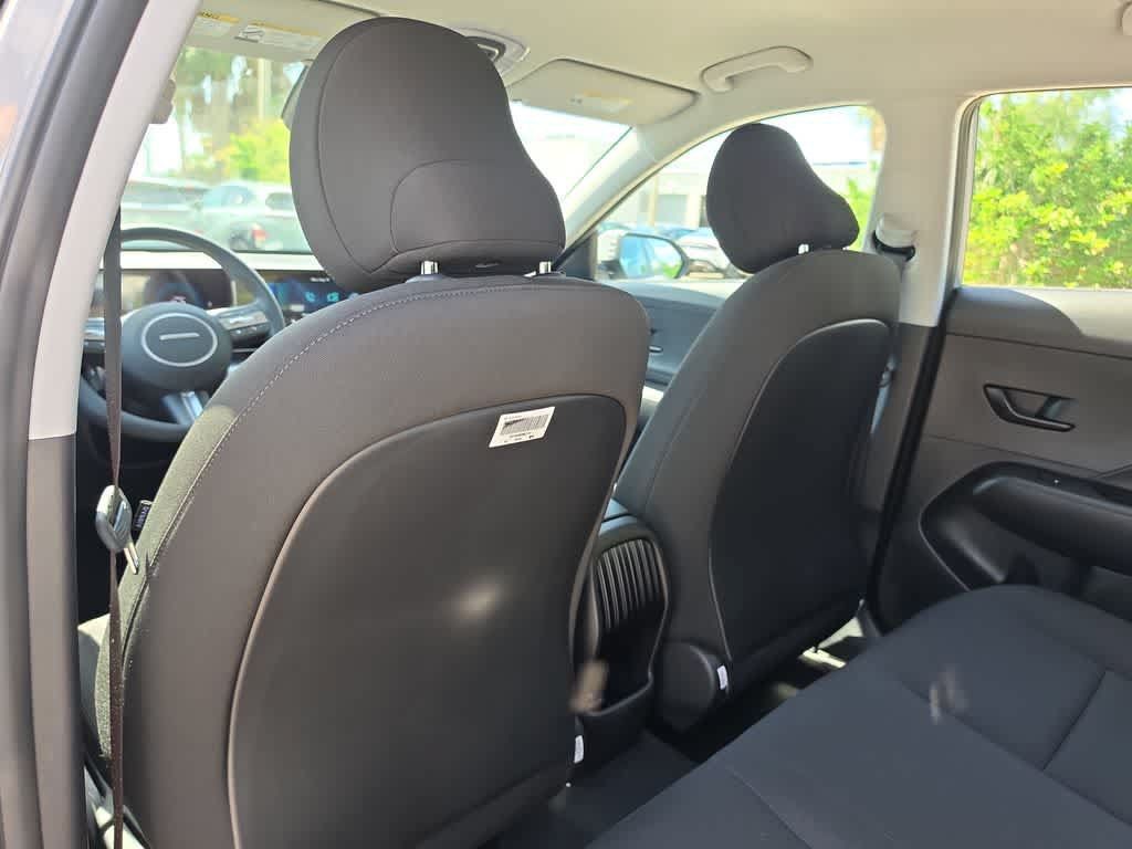 New 2027 Hyundai Kona SE FWD image 19