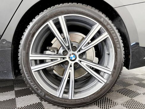 Used 2019 BMW 330i Sedan w/ Convenience Package RWD image 25