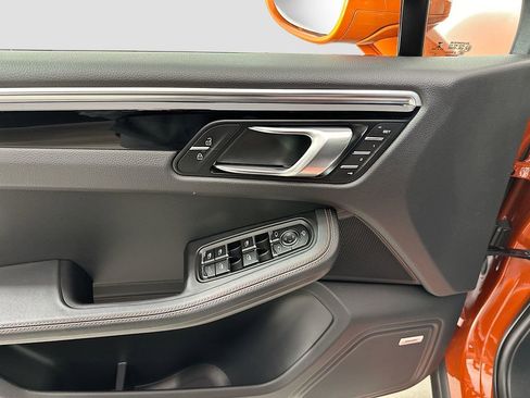 Used 2023 Porsche Macan S image 20