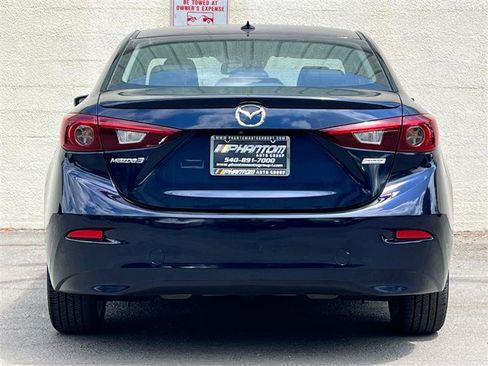 Used 2017 MAZDA MAZDA3 Grand Touring w/ Premium Equipment Package FWD image 6