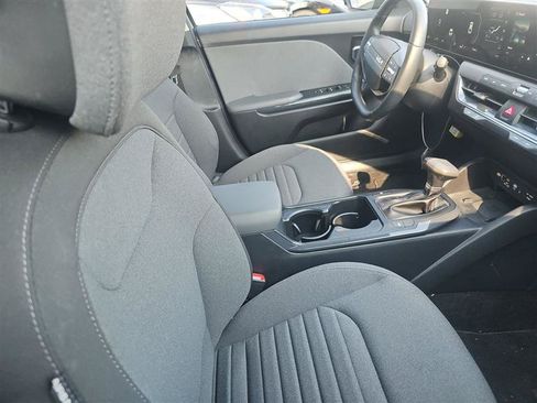 Used 2025 Kia K4 EX FWD image 10