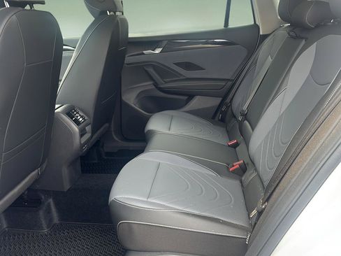 New 2026 Volkswagen Tiguan SE AWD/4WD image 15