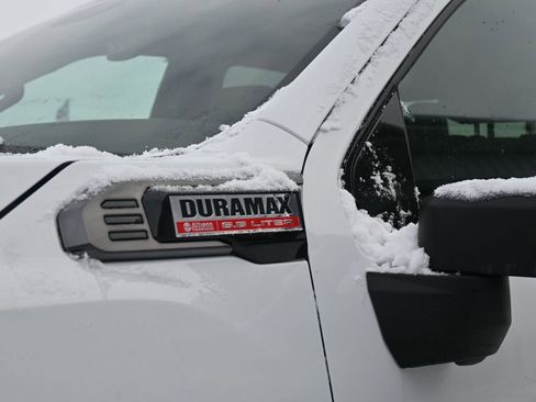 Used 2024 GMC Sierra 2500 AT4 w/ AT4 Preferred Package image 17