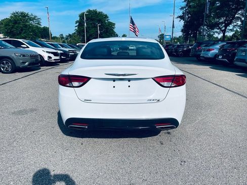 Used 2016 Chrysler 200 S w/ Sun & Sound Group AWD/4WD image 5