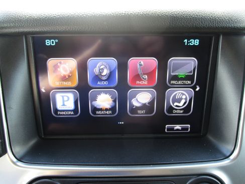 Used 2016 Chevrolet Suburban LT RWD image 20