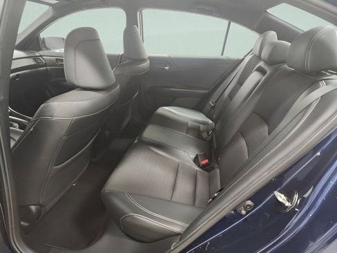Used 2016 Honda Accord Sport image 15