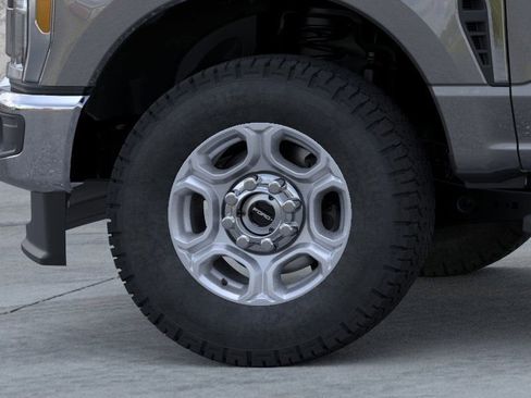 New 2026 Ford F350 XLT image 32