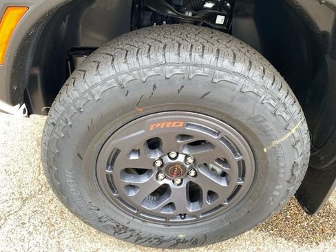 New 2026 Nissan Frontier PRO-4X w/ Tow Package AWD/4WD image 27