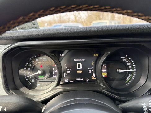 Used 2024 Jeep Wrangler Unlimited Willys 4xe AWD/4WD image 33