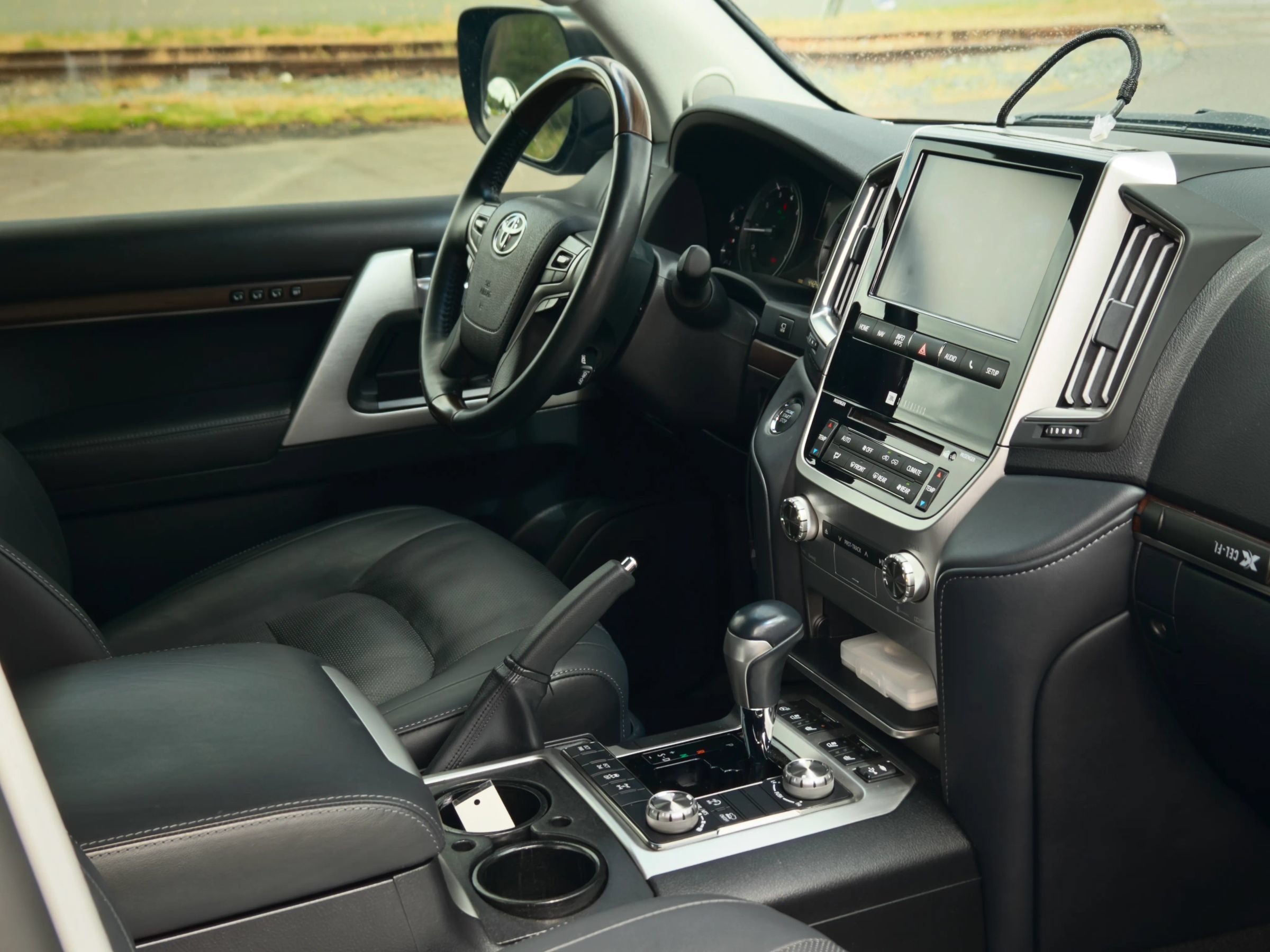 Used 2019 Toyota Land Cruiser AWD/4WD image 38