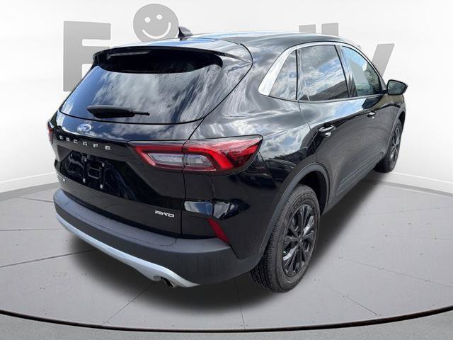 Used 2023 Ford Escape Active AWD/4WD image 7