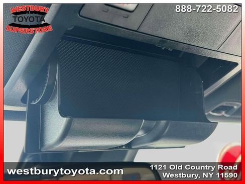 Certified 2022 Toyota Tacoma TRD Sport w/ Technology Package AWD/4WD image 32