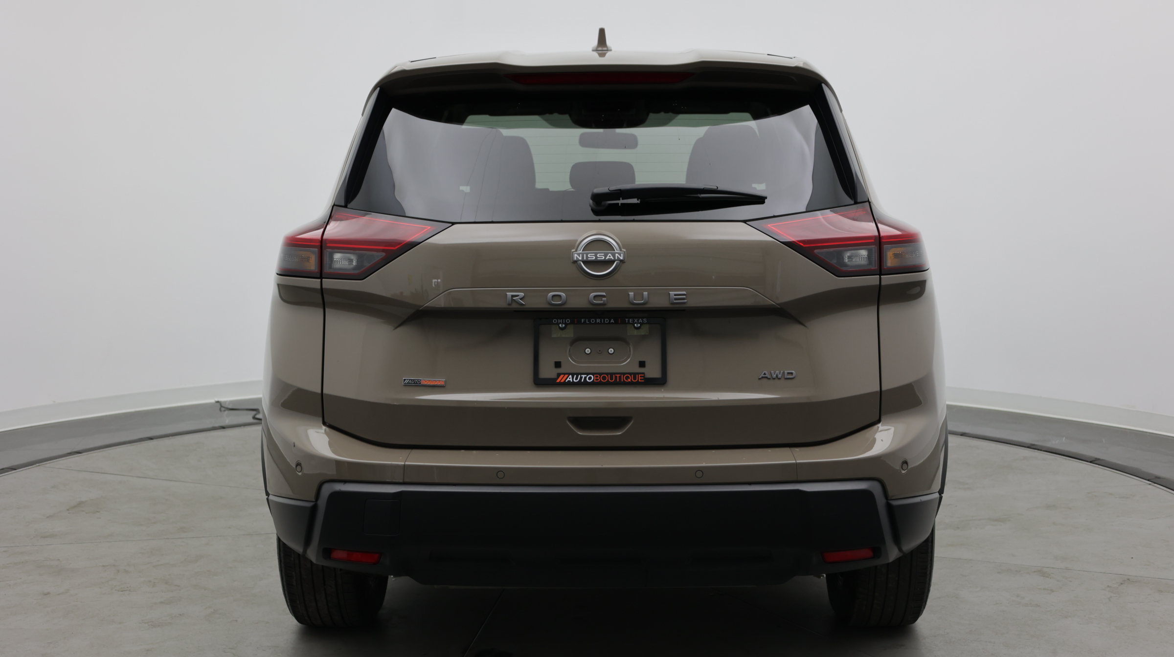 Used 2025 Nissan Rogue SV AWD/4WD image 6