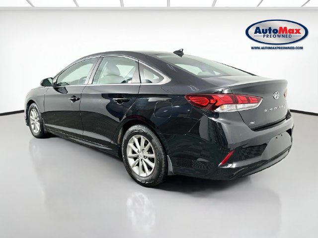 Used 2019 Hyundai Sonata SE FWD image 2