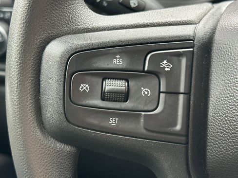 Used 2025 Chevrolet Silverado 1500 Custom image 26