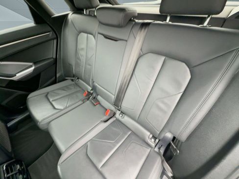 Used 2024 Audi Q3 2.0T Premium image 26