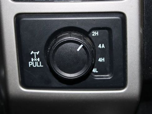 Used 2018 Ford F150 Lariat image 34