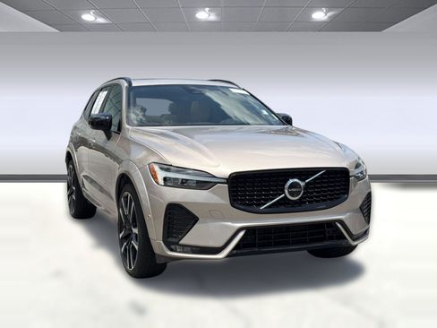 Used 2024 Volvo XC60 B5 Ultimate AWD/4WD image 7