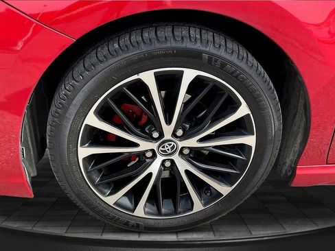 Used 2019 Toyota Camry SE FWD image 9