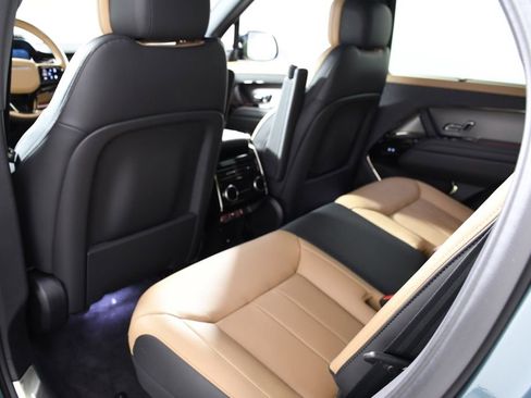 New 2026 Land Rover Range Rover Sport Dynamic SE AWD/4WD image 26
