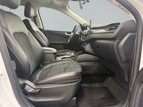 Used 2022 Ford Escape SEL w/ SEL Stealth AWD Package image 14