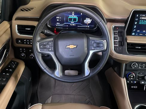 Used 2024 Chevrolet Tahoe Premier AWD/4WD image 15