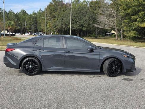 Certified 2025 Toyota Camry SE image 33