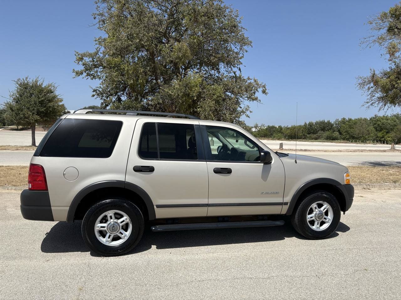Used 2004 Ford Explorer XLS RWD image 57