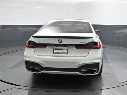 Certified 2022 BMW 750i xDrive 750i xDrive w/ M Sport Package image 8