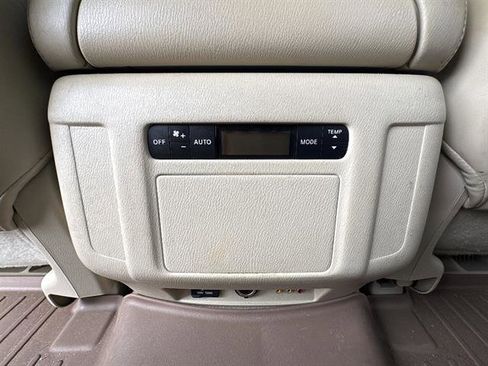 Used 2011 INFINITI QX56 4WD w/ Theater Pkg image 22