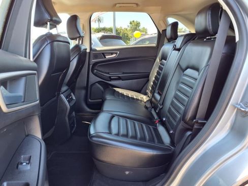 Used 2024 Ford Edge SEL image 12