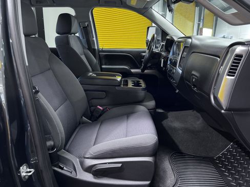 Used 2018 Chevrolet Silverado 1500 LT w/ LT Eassist Package image 17