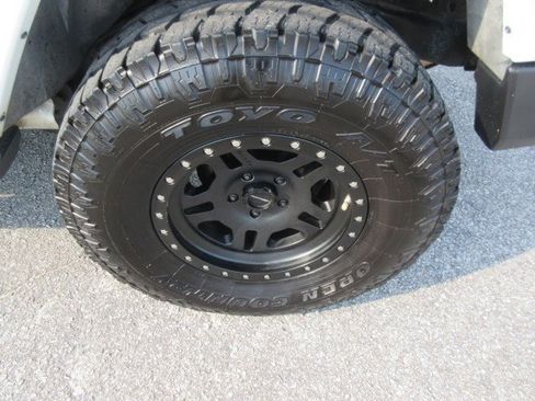 Used 2012 Jeep Wrangler Unlimited Sport AWD/4WD image 10