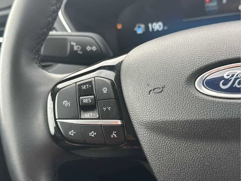 Used 2023 Ford Escape Platinum w/ Premium Technology Package image 26