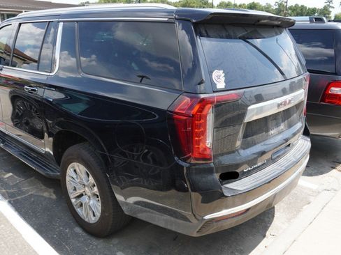 Used 2022 GMC Yukon XL Denali AWD/4WD image 7